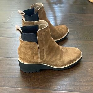 Dolce vita Brown Suede Ankle Boots. Size - 9